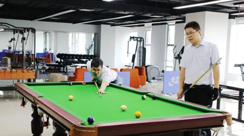 美仪拍了拍你，一起燃烧卡路里