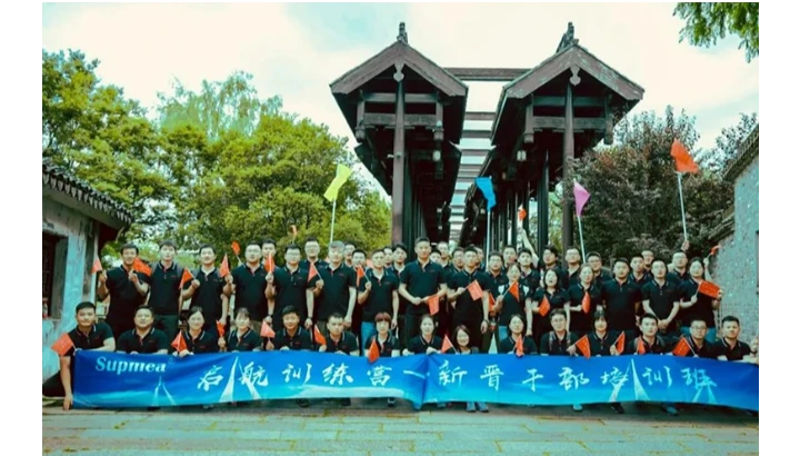 今日必须赋诗一首！